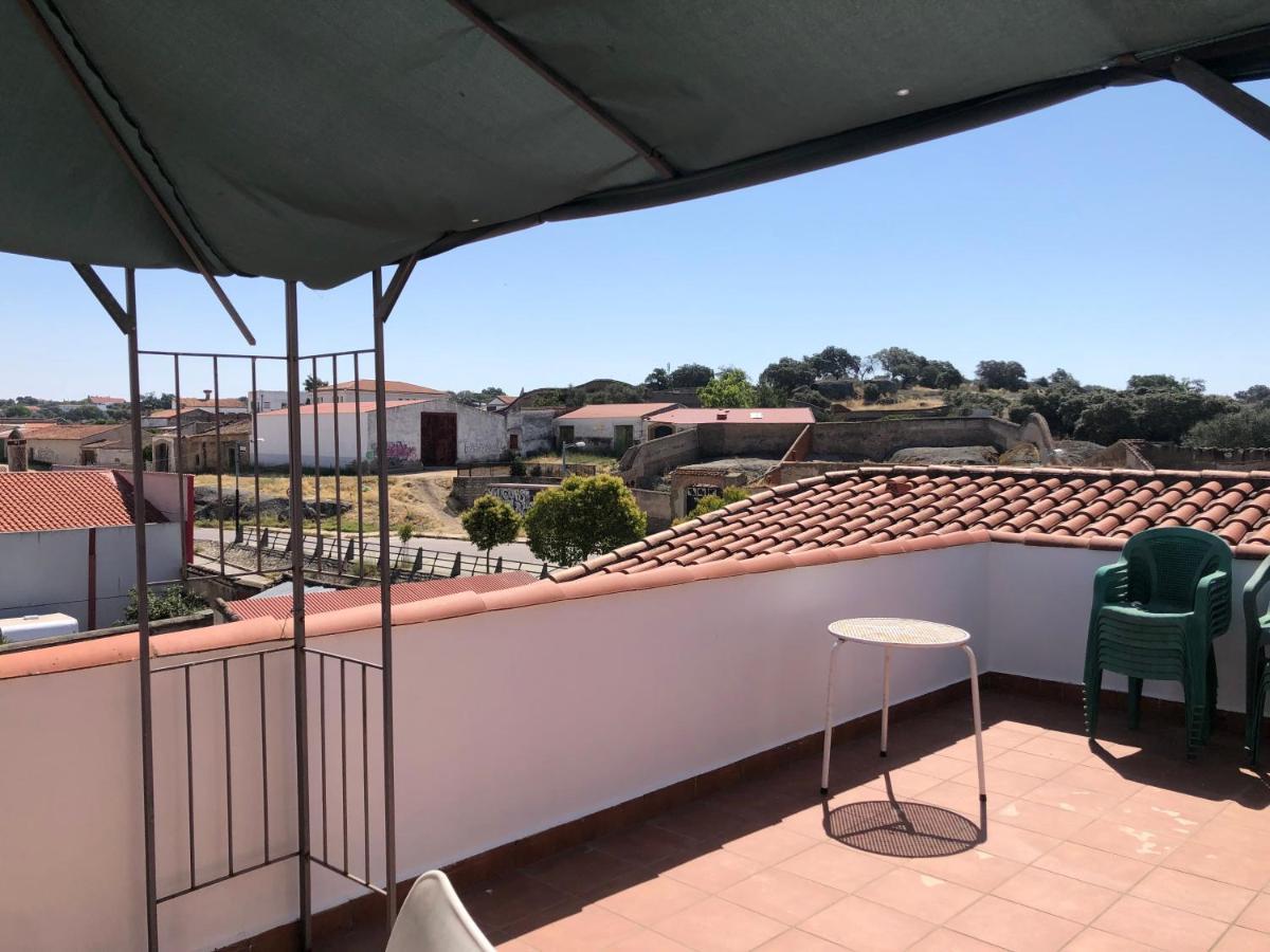 Hostal La Caballeriza Malpartida de Cáceres 外观 照片